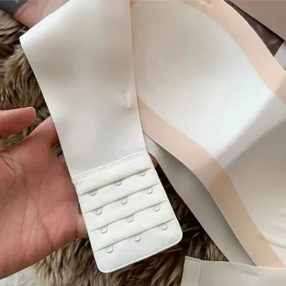 Seamless Breathable Strapless Bra - Image 4