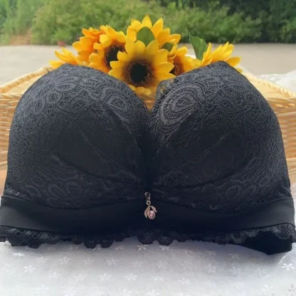 Extra Thick Lace Strapless Bra - Image 2